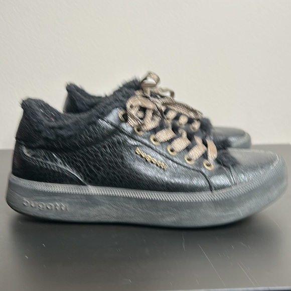 Bugatti Kelli Faux Fur-Lined Platform Sneakers Black w Gold Details Size 6.5 - Picture 3 of 12